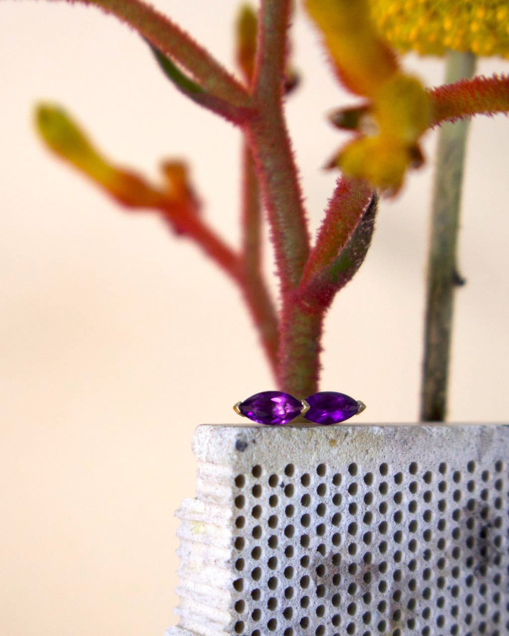 Ohrstecker in Echtgold mit Amethyst