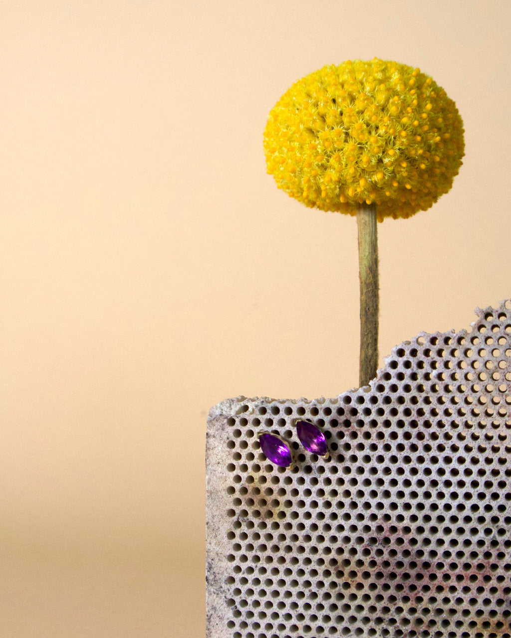 Ohrstecker in Echtgold mit Amethyst 