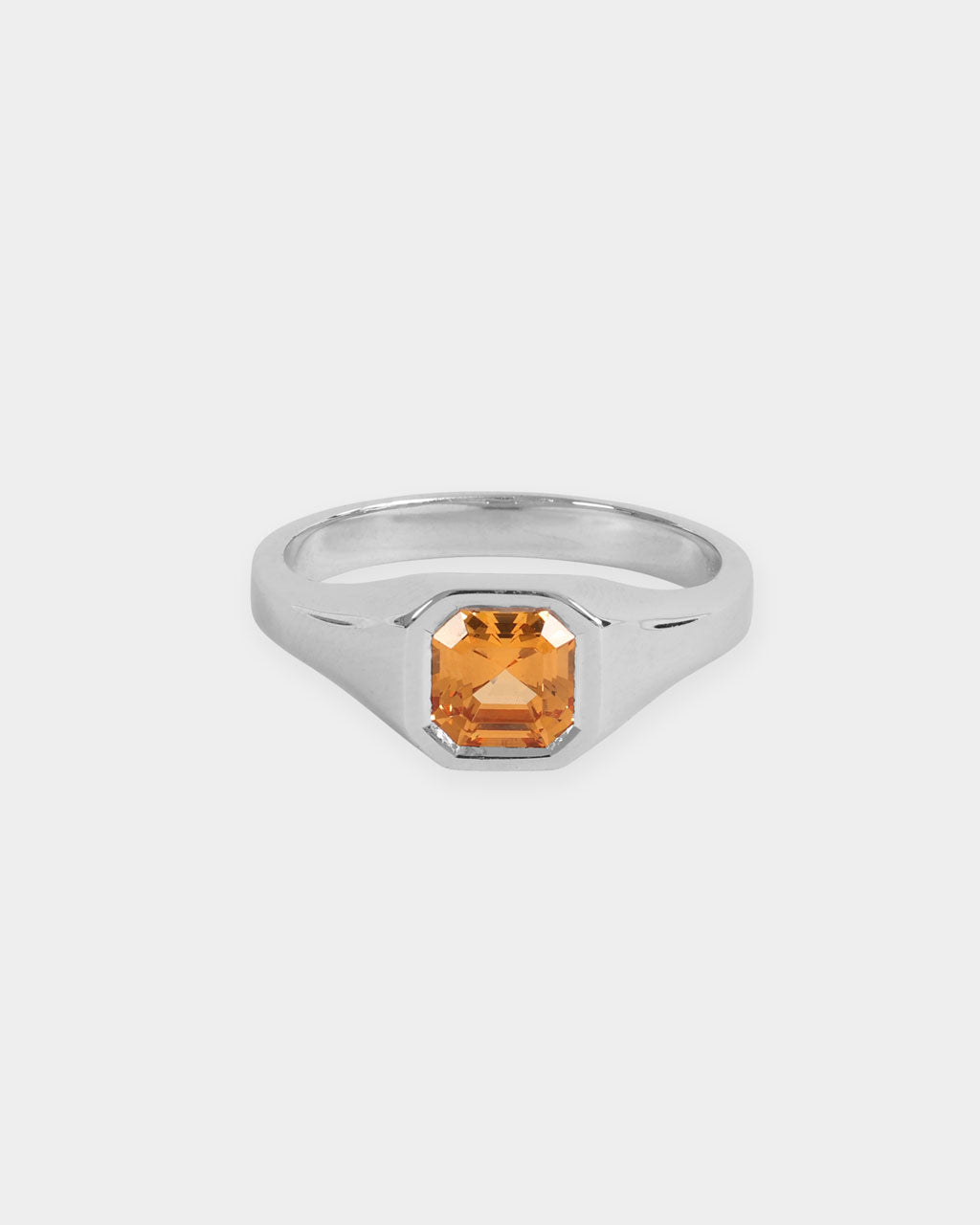 Oraya Signet Ring
